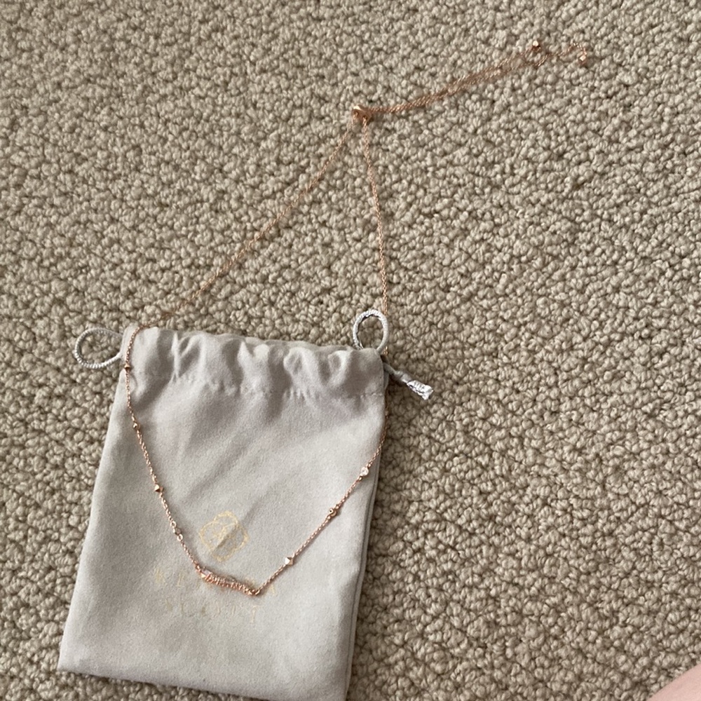NEW Kendra Scott Kim Pendant Necklace Caterpillar Gold Layering Necklace NWOT - Picture 7 of 7